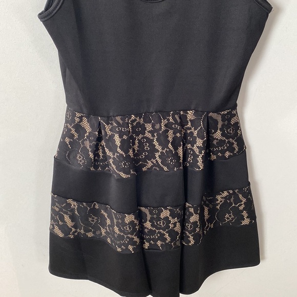 Ruby Rox Black Key Hole Back Lace Sleeveless Dress, Size 7 - Picture 6 of 10